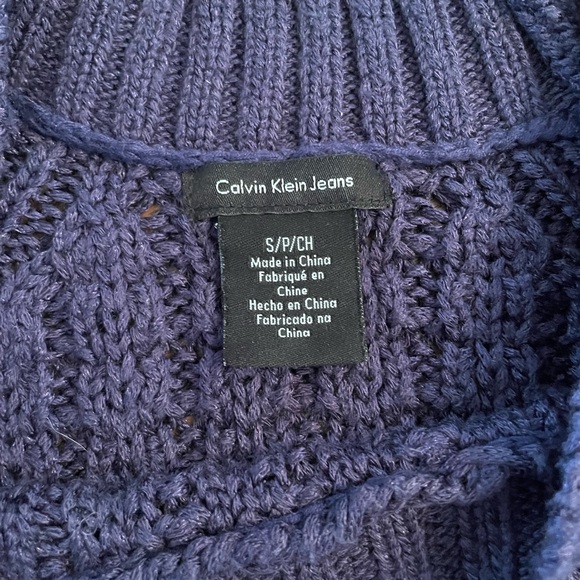 Calvin Klein Jeans Sweater - Picture 2 of 3